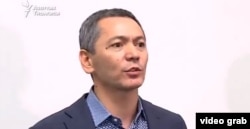 Omurbek Babanov appears with the Akyrky Umut group of parties on October 9, 2020.