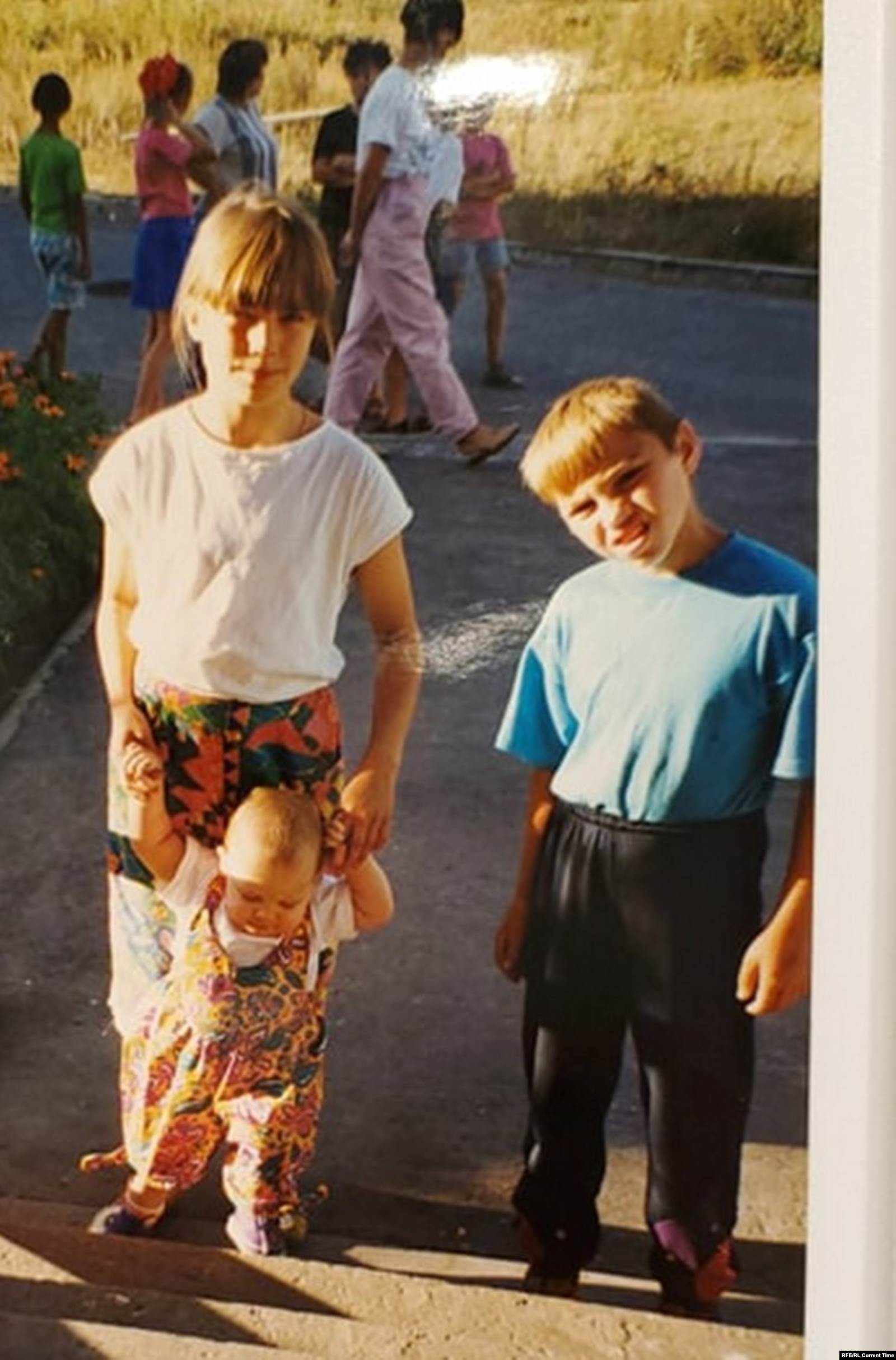 Елена с братьями. Фото: личный архив