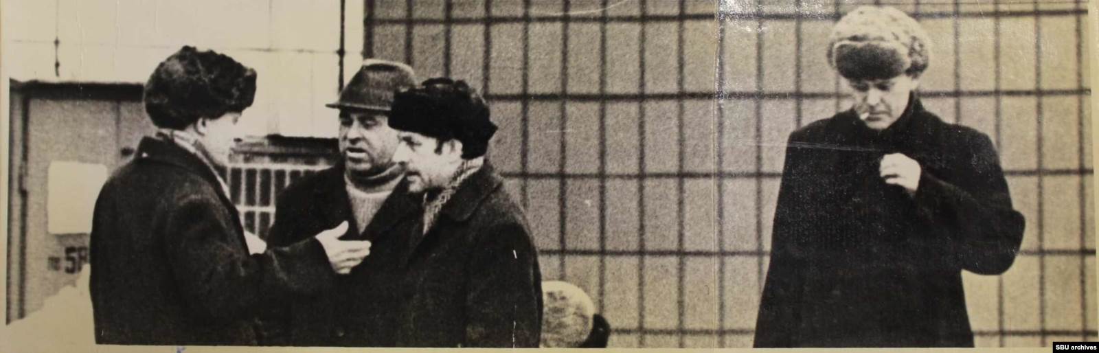 Пушкарь с приятелями. Фото КГБ, сделанные скрытой камерой. Из оперативного дела