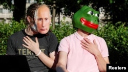 Protesters against the passage of 206 amendments to the Russian Constitution that strengthen President Putin's powers, among other changes