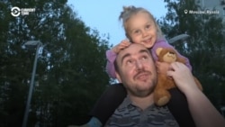 Pyotr And Yelena Khomsky: Moscow Threatens Parental Rights To 'Intimidate' Protesters