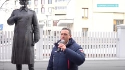 "Власть в кулак". Глава Вологодской области тестирует на местных жителях скандальные инициативы. Они жалуются Путину, но это не помогает